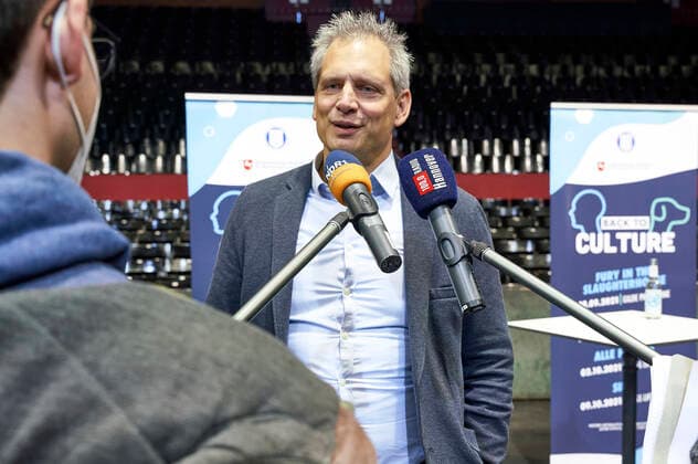 Professor Dr Holger Volk Head of the Clinic for Small Animals of the TiHo at the presentation of the concert series Back to Culture in connection with a test study with Corona sniffer dogs in the Swiss Life Hall Hannover, 19 09 2021 Foto:xU.xStammx xFuturexImage