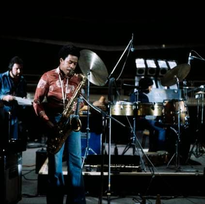 JAZZ IM ZDF Jazz im ZDF, Jazz-Fusion-Band WEATHER REPORT, WAYNE SHORTER, Saxophon, 1976. German TV-Event: Jazz im ZDF, Jazz Fusion Band Weather Report, Wayne Shorter, Saxophone, 1976., Berlin Deutschland Copyright: kpa UnitedArchives55022406 EDITORIAL USE ONLY