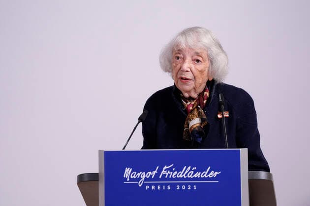 Awarding of the Margot Friedlaender Prize 2021 News,20 09 2021,Berlin, Margot Friedlaender during her speech at the awarding of the Margot Friedlaender Prize 2021 Berlin Berlin Germany