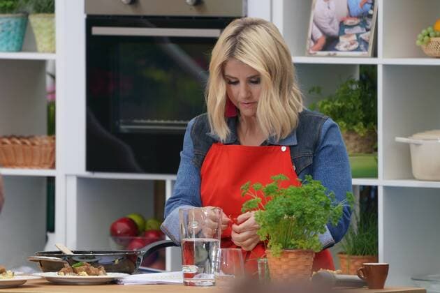 Emotional finale at the live television entertainment show Immer wieder sonntags 2021 Beatrice Egli cooks in the IWS Starkueche Immer wieder sonntags season 12 Emotional finale at the live television entertainment show Immer wieder sonntags 2021 Germany, Rust, Europapark, 19 09 2021