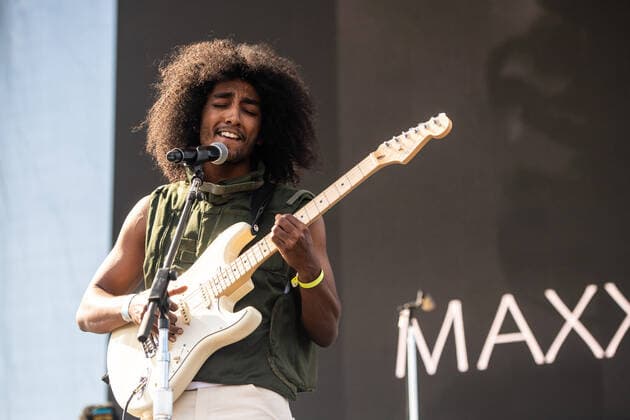 September 19, 2021, Concord, CA, USA: Maxx Moor performs on Day Two of the Lights on Festival at Concord Pavilion on September 19, 2021 in Concord, California. ( Chris Tuite imageSPACE) Concord USA - ZUMAs181 20210919_zea_s181_064 Copyright: xImagespacex
