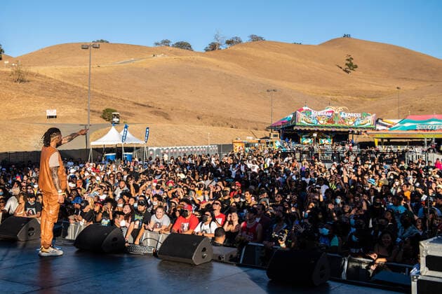September 19, 2021, Concord, CA, USA: Tone Stith performs on Day Two of the Lights on Festival at Concord Pavilion on September 19, 2021 in Concord, California. ( Chris Tuite imageSPACE) Concord USA - ZUMAs181 20210919_zea_s181_094 Copyright: xImagespacex