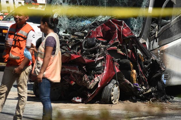 September 21, 2021: A passenger bus lost its brakes in the city of Xalapa, causing collisions with other cars and causing the death of 3 people who were trapped inside one of the vehicles with which the bus collided. - ZUMAqp1_ 20210921_zip_qp1_020 Copyright: xHectorxAdolfoxQuintanarxPerezx
