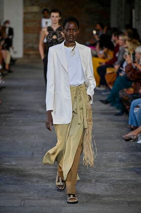 Milan, Milan Fashion Week, Women Spring Summer 2022. Milan, Women s Fashion, Spring Summer 2022. ALBERTA FERRETTI Fashion show catwalk Pictured: Model  Copyright: xRiccardoxGiordanox xIPAx xModaxMilanox