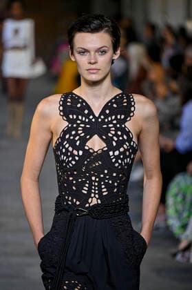 Milan, Milan Fashion Week, Women Spring Summer 2022. Milan, Women s Fashion, Spring Summer 2022. ALBERTA FERRETTI Fashion show catwalk Pictured: Cara Taylor  Copyright: xRiccardoxGiordanox xIPAx xModaxMilanox