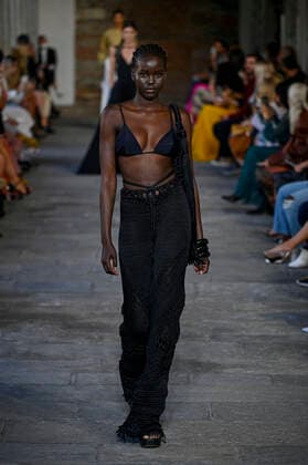 Milan, Milan Fashion Week, Women Spring Summer 2022. Milan, Women s Fashion, Spring Summer 2022. ALBERTA FERRETTI Fashion show catwalk Pictured: Model  Copyright: xRiccardoxGiordanox xIPAx xModaxMilanox
