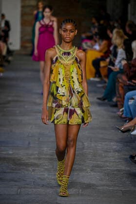 Milan, Milan Fashion Week, Women Spring Summer 2022. Milan, Women s Fashion, Spring Summer 2022. ALBERTA FERRETTI Fashion show catwalk Pictured: Model  Copyright: xRiccardoxGiordanox xIPAx xModaxMilanox