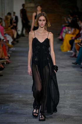 Milan, Milan Fashion Week, Women Spring Summer 2022. Milan, Women s Fashion, Spring Summer 2022. ALBERTA FERRETTI Fashion show catwalk Pictured: Model  Copyright: xRiccardoxGiordanox xIPAx xModaxMilanox