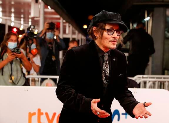 US actor Johnny Depp poses for photographers on the occasion of the 69th San Sebastian International Film Festival (SSIFF), in San Sebastian, Spain, 22 September 2021. Johnny Depp will be awarded on 22 september with the 96th Premio Donostia. 69th San Sebastian International Film Festival !ACHTUNG: NUR REDAKTIONELLE NUTZUNG!  Copyright: xJuanxHerrerox GRAF6901 20210922-c7e9cd7a7a4c8b4cc014197341c9323531ffb01d