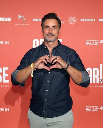 Marco Schreyl bei der ARISE Grand Show Weltpremiere im Friedrichstadt-Palast Berlin. *** Marco Schreyl at the ARISE Grand Show world premiere at the Friedrichstadt Palast Berlin