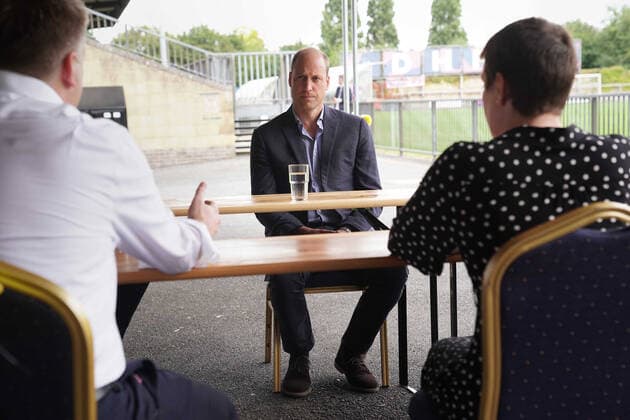 . 23 09 2021. London, United Kingdom. Prince William, The Duke of Cambridge during a visit to Dulwich Hamlet Football Club in London, where he met with players and club representatives to discuss the independent fan led review of football governance.  xPoolx xi-Imagesx IIM-22608-0005