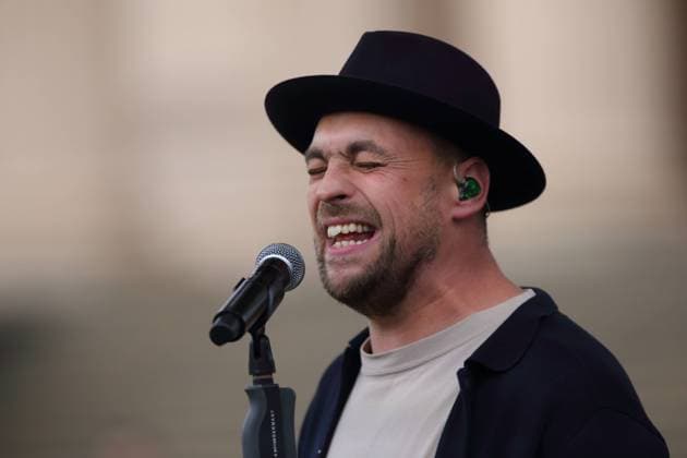 Max Mutzke singt während einer Wahlkampfveranstaltung von Bündnis 90 Die Grünen auf dem Alten Markt in Potsdam, 23. September 2021. Die Bundestagswahl findet am 26. September statt. Bundestagswahl 2021