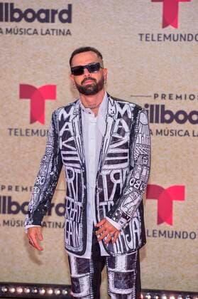 Colombian singer Mike Bahia poses on the red carpet at the Billboard Latin Music Awards, at the Watsco Center in Miami, Florida, USA, 23 September 2021. According to the organizers, the Billboard Latin Music Awards recognize the most popular albums, songs and performers in Latin music, based on the results of actual sales, streaming, radio broadcasts and social networks that provide information to the weekly Billboard charts. for a year. Red carpet of the 2021 Billboard Latin Music Awards in Miami !ACHTUNG: NUR REDAKTIONELLE NUTZUNG!  Copyright: xGiorgioxVierax USA2035 20210924-c13c9c2707b5b860081818c4a7721013e1429d45