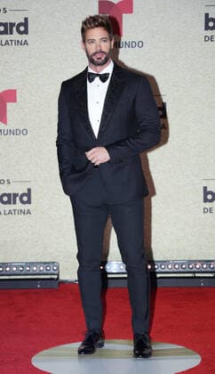 William Levy arrives on the red carpet at the 2021 Latin Billboard Music Awards at the University of Miami, Watsco Center, Thursday, September 23, 2021 in Coral Gables, Florida.  MIA20210923112 GARYxIxROTHSTEIN