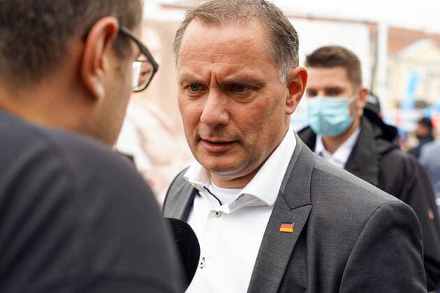 24.09.2021, Berlin, Deutschland, GER,Wahlkampfabschluss der AfD zur Bundestagswahl am 26.09.2021 vor dem Schloss Charlottenburg. Co-Parteichef Tino Chrupalla *** 24 09 2021, Berlin, Germany, GER,Campaign closing of the AfD for the Bundestag elections on 26 09 2021 in front of Charlottenburg Palace Co party leader Tino Chrupalla