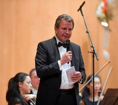 24 09 2021, Klassikfestival Bad Wörishofen, Festival of Nations 2021 at the Kurhaus Bad Wörishofen in the Allgäu, opening concert with Beatrice Rana, piano, Francois Leleux, conductor, Camerata Salzburg Mayor Stefan Welzel gives a speech at the opening of the festival 24 09 2021, Klassikfestival Bad Wörishofen 24 09 2021, Klassikfestival Bad Wörishofen