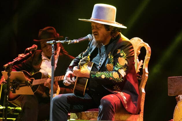 Mandatory Credit Photo by Cesare Veronesi LiveMedia Shutterstock 12465333i Zucchero Italian singer Music Concert Acoustic Zucchero in Arena di Verona 2021, Verona, Italy 24 Sep 2021  Copyright: xCesarexVeronesi LiveMedia Shutterstockx xCesarexVeronesi LiveMedia Shutterstockx 12465333i