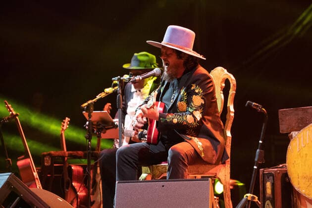 September 24, 2021, Verona, Italy Verona, Italy, Arena di Verona, September 24, 2021, Zucchero during Acoustic Zucchero in Arena di Verona 2021 Italian singer Music Concert Credit Image Cesare Veronesi LPS via ZUMA Press Wire  Copyright: xCesarexVeronesix xZUMAPRESS.comx ZUMA-20210924_zsa_l164_137.jpg