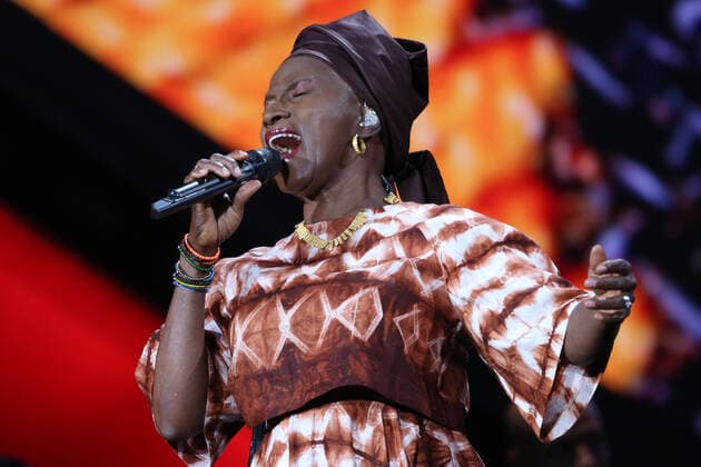 Angelique Kidjo performs during the Global Citizen Live concert in Paris on Saturday, September 25, 2021. The concert, held at the base of the Eiffel Tower, is one of several taking place in cities around the world including New York, Los Angeles, London, Sydney, Lagos, Rio, Mumbai and Seoul. The event aims to raise awareness for issues related to the climate and ending poverty. PARI20210925019 DAVIDxSILPA