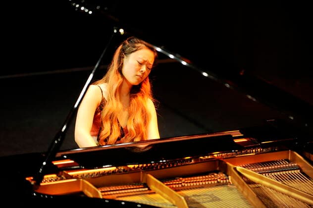 Die deutsche Klassik-Pianistin Anke Pan im Oberhausener Ebertbad. The German classical pianist Anke Pan in Oberhausen. Oberhausen NRW DEU;DE;GERMANY;DEUTSCHLAND;ALLEMAGNE