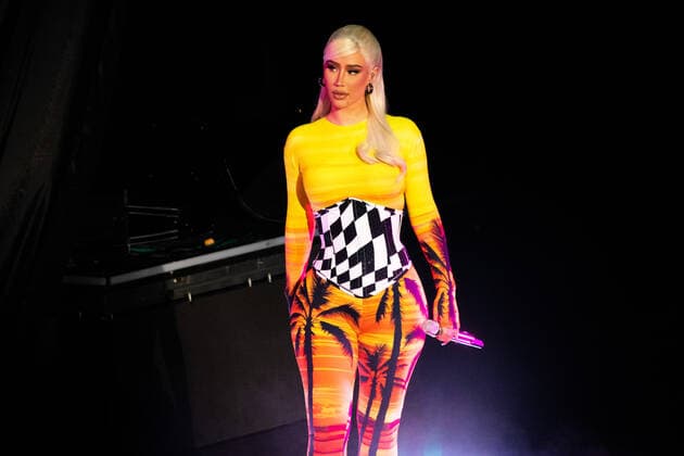 Iggy Azalea performs during the Pitbull: I Feel Good Tour at Shoreline Amphitheatre on September 26, 2021 in Mountain View, California. Copyright: ximageSPACE MediaPunchx