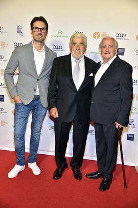 RNST LUBITSCH AWARD 2021 Simon Verhoeven, Mario Adorf, Dr Michael Verhoeven Presentation of the ERNST LUBITSCH AWARD 2021 in the ASTOR FilmLounge to Simon Verhoeven on 28 09 2021 Photopress Mueller