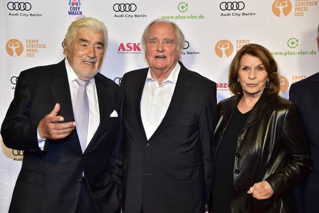 RNST LUBITSCH PRIZE 2021 Mario Adorf, Dr Michael Verhoeven, Senta Berger Presentation of the ERNST LUBITSCH PRIZE 2021 in the ASTOR FilmLounge to Simon Verhoeven on 28 09 2021 Photopress Mueller