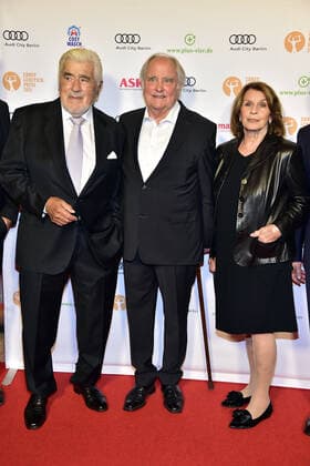 RNST LUBITSCH PRIZE 2021 Mario Adorf, Dr Michael Verhoeven, Senta Berger Presentation of the ERNST LUBITSCH PRIZE 2021 in the ASTOR FilmLounge to Simon Verhoeven on 28 09 2021 Photopress Mueller