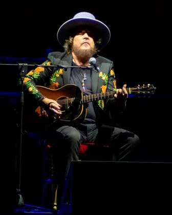Italian singer-songwriter Zucchero Fornaciari performs on stage at Spain Square in Sevilla, Spain, 28 September 2021, as part of the Iconica Sevilla Fest. Zucchero in Sevilla !ACHTUNG: NUR REDAKTIONELLE NUTZUNG!  Copyright: xRaúlxCaro.x GRAF1116 20210928-d627fbbbd0ff520ab60e7320d4c7c96497260812