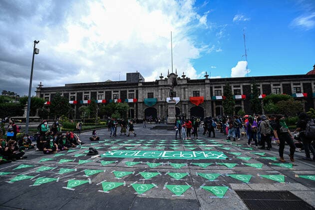 Strike Of International Day Decriminalization Of Abortion TOLUCA, MEXICO - SEPTEMBER 28, 2021: women take part during a march protest of International Day for the Decriminalization of Abortion, thousands of women around the world join the strike with the aim of demanding to authorities of all countries the legal access to abortion. On September 28, 2021 in Toluca, Mexico. (Photo by Amaresh V. Narro Eyepix Group) Copyright: xAmareshxV.xNarrox EYEPIXGROUP_AVN_28092021_16079