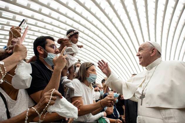 Bilder des Jahres 2021, News 09 September News Themen der Woche KW39 News Bilder des Tages Italy, Rome, Vatican, 2021 09 29. Pope Francis during his weekly general audience in the Paul VI Hall. Photograph by Vatican Media Catholic Press Photo. FOR EDITORIAL USE ONLY - NO MARKETING - NO ADVERTISING CAMPAIGNS  Copyright: xVATICANxMEDIAx xIPAx xVaticanxMediax