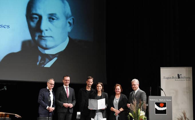 Rottenburg 30 09 2021 Eugen Bolz Award 2021 Laudator Prof Dr Kai Gniffke SWR , Mayor Stephan Neher CDU , Laureate the Rock and Pop Band Silbermond, Stefanie Kloss, Johannes Stolle, Minister for Culture, Youth and Sports, Theresa Schopper The Greens and Vicar General Dr Clemens Stroppel (from left) ulmer