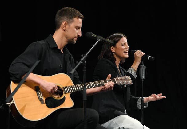 Rottenburg 30 09 2021 Eugen Bolz Prize 2021 Award winners the rock and pop band Silbermond, Stefanie Kloss re and Johannes Stolle ulmer
