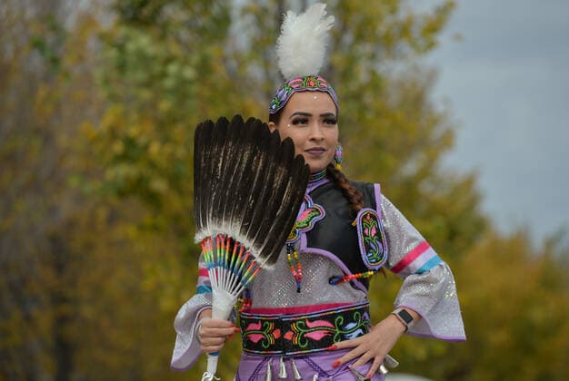 Calgary Commemorates Canada s First National Day For Truth And Reconciliation Michellaine Sleigh, USAY s Ambassador, during a jingle dress performance as the City of Calgary commemorates Orange Shirt Day, and observes the first National Day for Truth and Reconciliation (a federal statutory holiday), with an outdoor official ceremony at Fort Calgary. On Thursday, 30 September 2021, in Fort Calgary, Calgary, Alberta, Canada. Calgary Canada widak-calgaryc210930_nproT  Copyright: xArturxWidakx