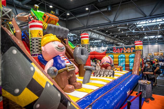 New start in Leipzig, As the first fair since the beginning of 2020, the fair Modell Hobby Spiel takes place at the Leipzig fairgrounds Under strict Corona hygiene conditions according to the 3G model, people are allowed to enter the fairgrounds
