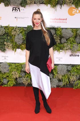 Pheline Roggan arriving for the German Film Awards ceremony on 1 09 2021 in Berlin German Film Awards 2021 in Berlin Arrival Red Carpet