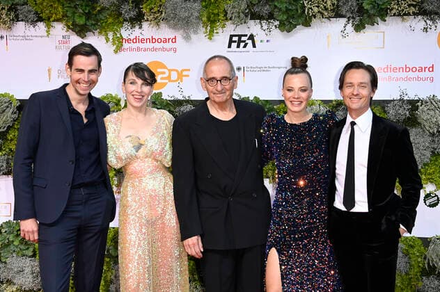 Felix von Boehm, Meret Becker, Dominik Graf, Saskia Rosendahl and Tom Schilling at the 71 German Film Award 2021 ceremony at the Palais am Funkturm at Messe Berlin Berlin, 01 10 2021 Foto:xF.xKernx xFuturexImage