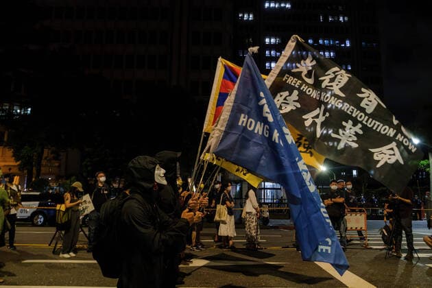 October 1, 2021, Taipei, Taiwan: Demonstrators seen holding Hong Kong independence flags in front of the Legislative chamber on the national day of the People s Republic of China (PRC) in Taipei..Taiwan based human rights organizations and Hong Kong activists staged a demonstration to Resist China and call for unity and support for human rights in Taipei. Taipei Taiwan - ZUMAs197 20211001_zaa_s197_360 Copyright: xWalidxBerrazegx