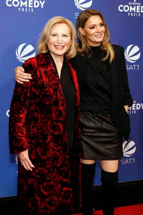 Maren Kroymann and Martina Hill at the award ceremony of the 25 German Comedy Award 2021 in Brainpool TV Studio Cologne, 01 10 2021 Foto:xC.xHardtx xFuturexImage
