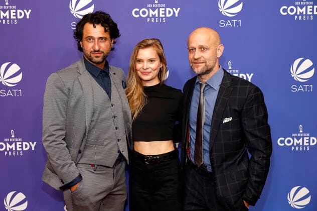 Serkan Kaya, Maike Jüttendonk and Jürgen Vogel at the award ceremony of the 25 German Comedy Award 2021 in Brainpool TV Studio Cologne, 01 10 2021 Foto:xC.xHardtx xFuturexImage