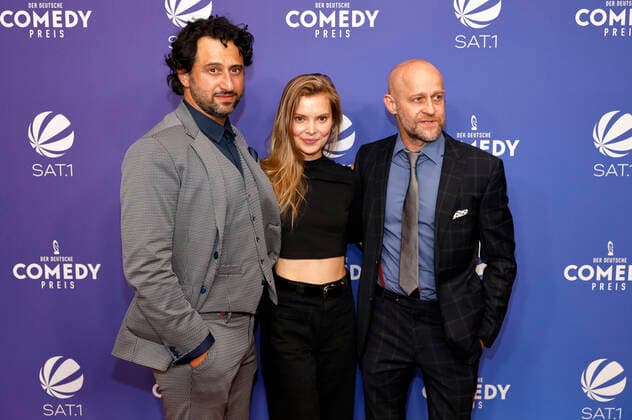 Serkan Kaya, Maike Jüttendonk and Jürgen Vogel at the award ceremony of the 25 German Comedy Award 2021 in Brainpool TV Studio Cologne, 01 10 2021 Foto:xC.xHardtx xFuturexImage