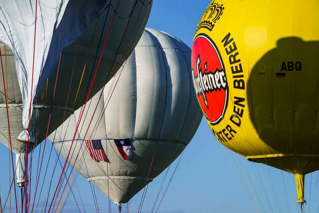 October 2, 2021, albuquerque, New Mexico, USA: Gas balloons slowly inflate with hydrogen before the launch of the America s Challenge Gas Balloon Race on the first night of the Albuquerque International Balloon Fiesta on Saturday, Oct. 2, 2021. The America s Challenge is a distance race to see which team can fly the farthest. for the Albuquerque Journal albuquerque USA - ZUMAab1_ 20211002_zaf_ab1_036 Copyright: xNadavxSorokerx