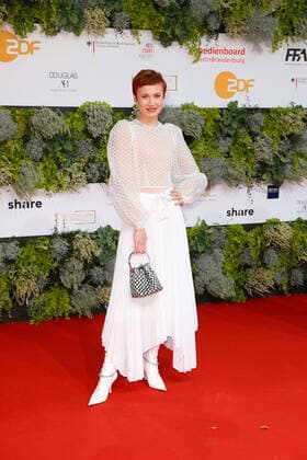 German Film Award 2021 Alina Levshin on the red carpet at the Lola German Film Award 2021 ceremony at the Palais am Funkturm in Messe Berlin Copyright: xEventpressxGolejewskix
