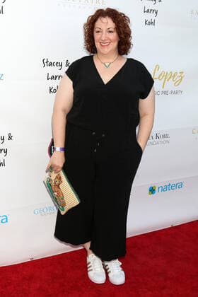 LOS ANGELES - OCT 3: Rebecca Metz at the George Lopez Foundation 14th Celebrity Golf Classic Pre-Party at the Baltaire Restaurant on October 3, 2021 in Brentwood, CA  Copyright: xHutchinsxPhotox xIPAx x 2021xKathyxHutchinsx xHutchinsx