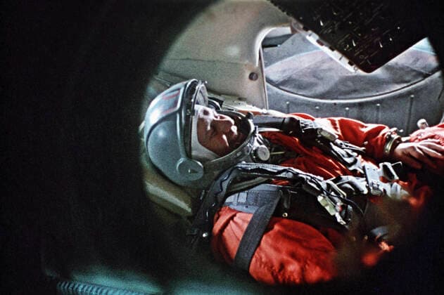 Pavel Popovich in the cockpit of space ship 631612 01.11.1962 Hero of the Soviet Union, fourth the USSR cosmonaut Pavel Popovich (born in 1930) in the cockpit of space ship. Photo from film Star brothers . Dmitry Gasyuk Sputnik Moscow Russia  Copyright: xDmitryxGasyukx