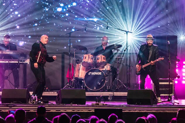 Kulle Dziuk, Andre Herzberg, Stefan Dohanetz and Andre Drechsler from Pankow live at Canaletto The Dresden City Festival 2021 on stage Theaterplatz Dresden, 03 10 2021 Foto:xM.xWehnertx xFuturexImage