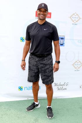 October 4, 2021, Toluca Lake, CA, USA: LOS ANGELES - OCT 4: Dondre Whitfield at the George Lopez Foundation 14th Celebrity Golf Classic at the Lakeside Golf Course on October 4, 2021 in Toluca Lake, CA Toluca Lake USA - ZUMAb170 20211004_zap_b170_015 Copyright: xKayxBlakex