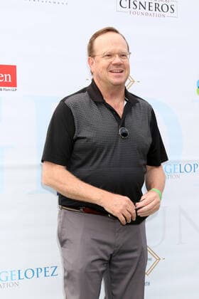 October 4, 2021, Toluca Lake, CA, USA: LOS ANGELES - OCT 4: Peter Mackenzie at the George Lopez Foundation 14th Celebrity Golf Classic at the Lakeside Golf Course on October 4, 2021 in Toluca Lake, CA Toluca Lake USA - ZUMAnc22 20211004_zaa_nc22_080 Copyright: xKathyxHutchinsx