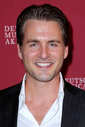 Alexander Klawsat the award ceremony of the German Musical Theatre Prize 2020 21 at Schmidts Tivoli Hamburg, 04 10 2021 Foto:xgbrcix xFuturexImage