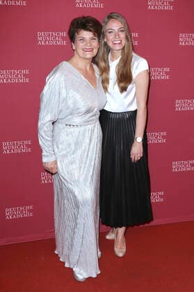 Gayle Tufts and Tessa Aust at the German Musical Theatre Awards 2020 21 at Schmidts Tivoli Hamburg, 04 10 2021. Foto:xgbrcix xFuturexImage